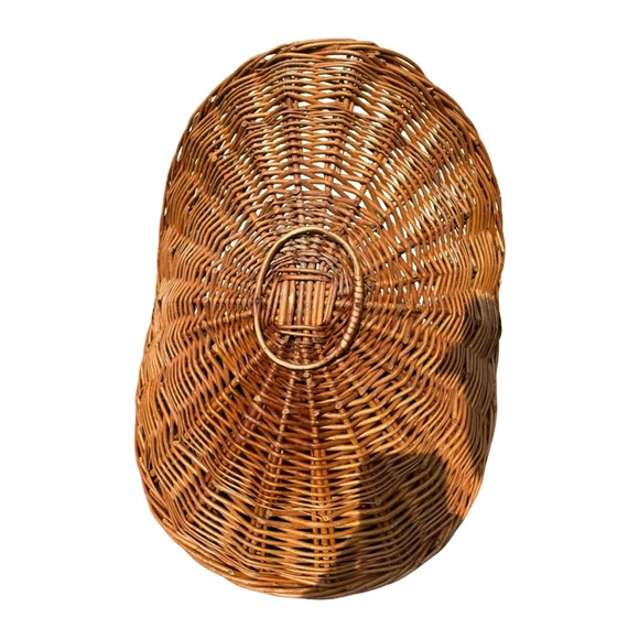 21” VINTAGE WICKER HANDLE BASKET - Picture 3 of 4